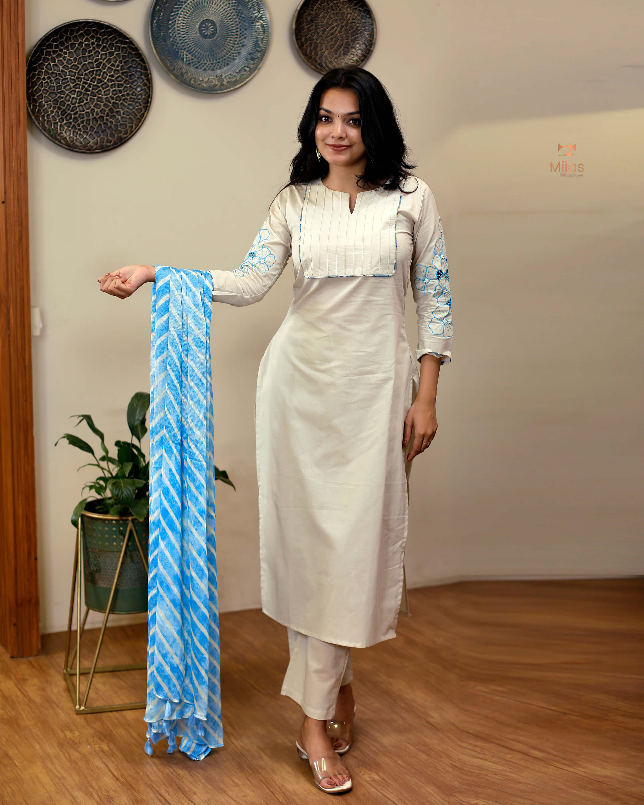 Elegant 3-Pc Ethnic Cotton Set: Embroidered Top & Lahariya Dupatta
