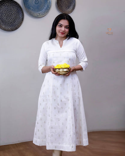 Mul Chanderi Kurti: Golden Mukesh Work, Printed Panel, Pintuck Neckline-White.