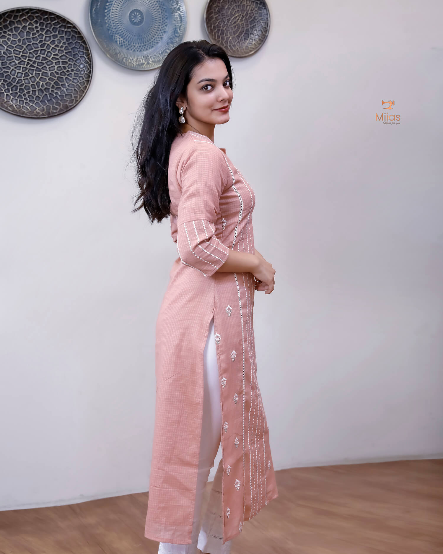 Cotton Kota Ethnic Set: Embroidered Neck, Half-Lace Dupatta-Pastel Peach.