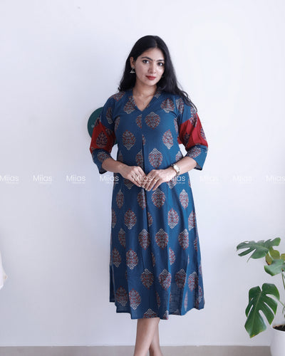 South Cotton Dress Kurti | Folding V-Neck + Red Sleeve Panel | Blue