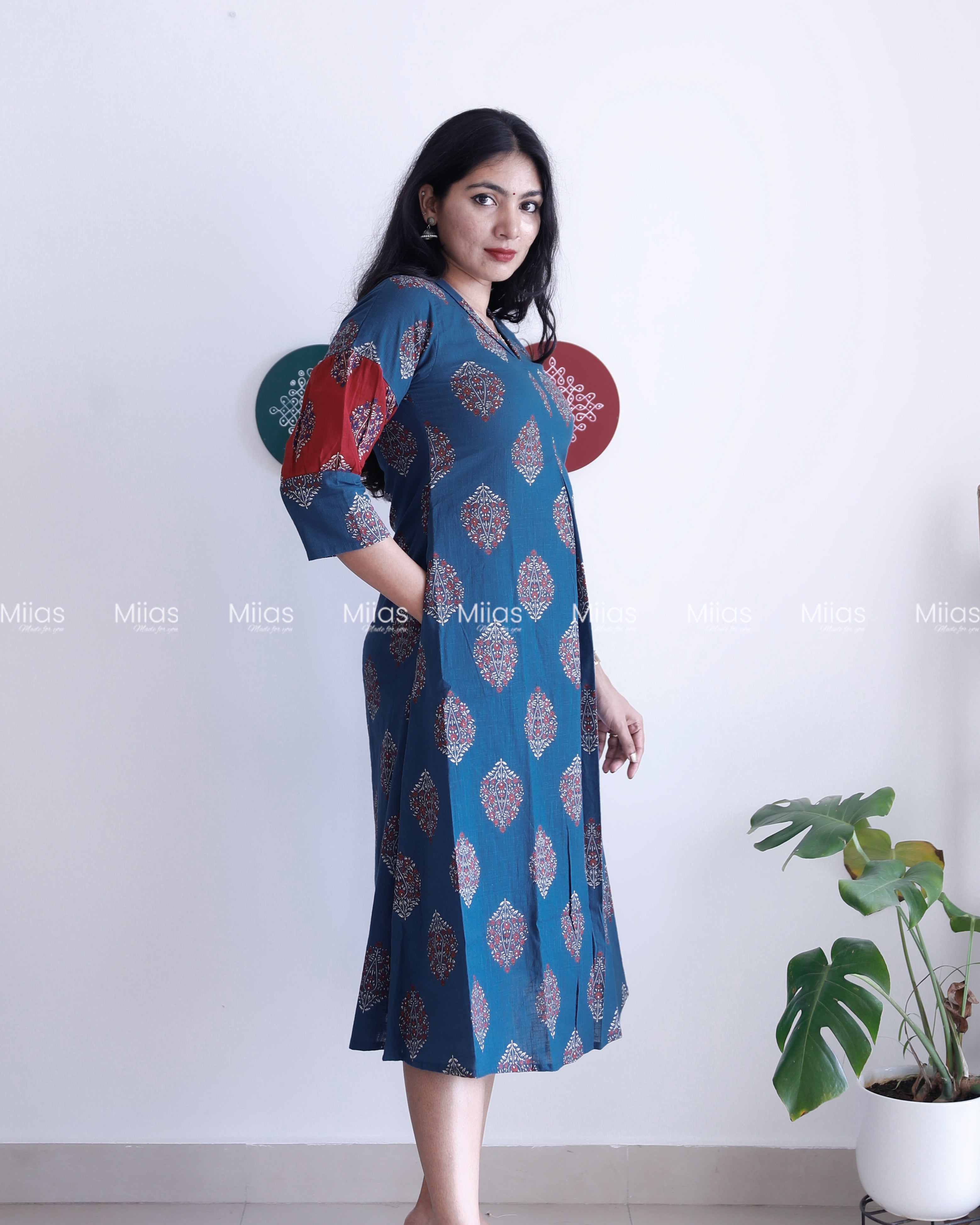 South Cotton Dress Kurti | Folding V-Neck + Red Sleeve Panel | Blue