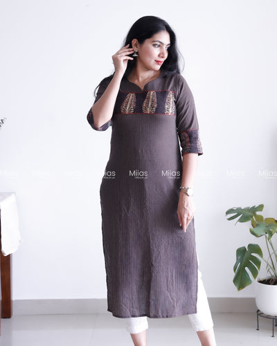 Kantha Cotton Slit Kurti | Ajrakh Beaded Yoke + Piping | Coffee Brown