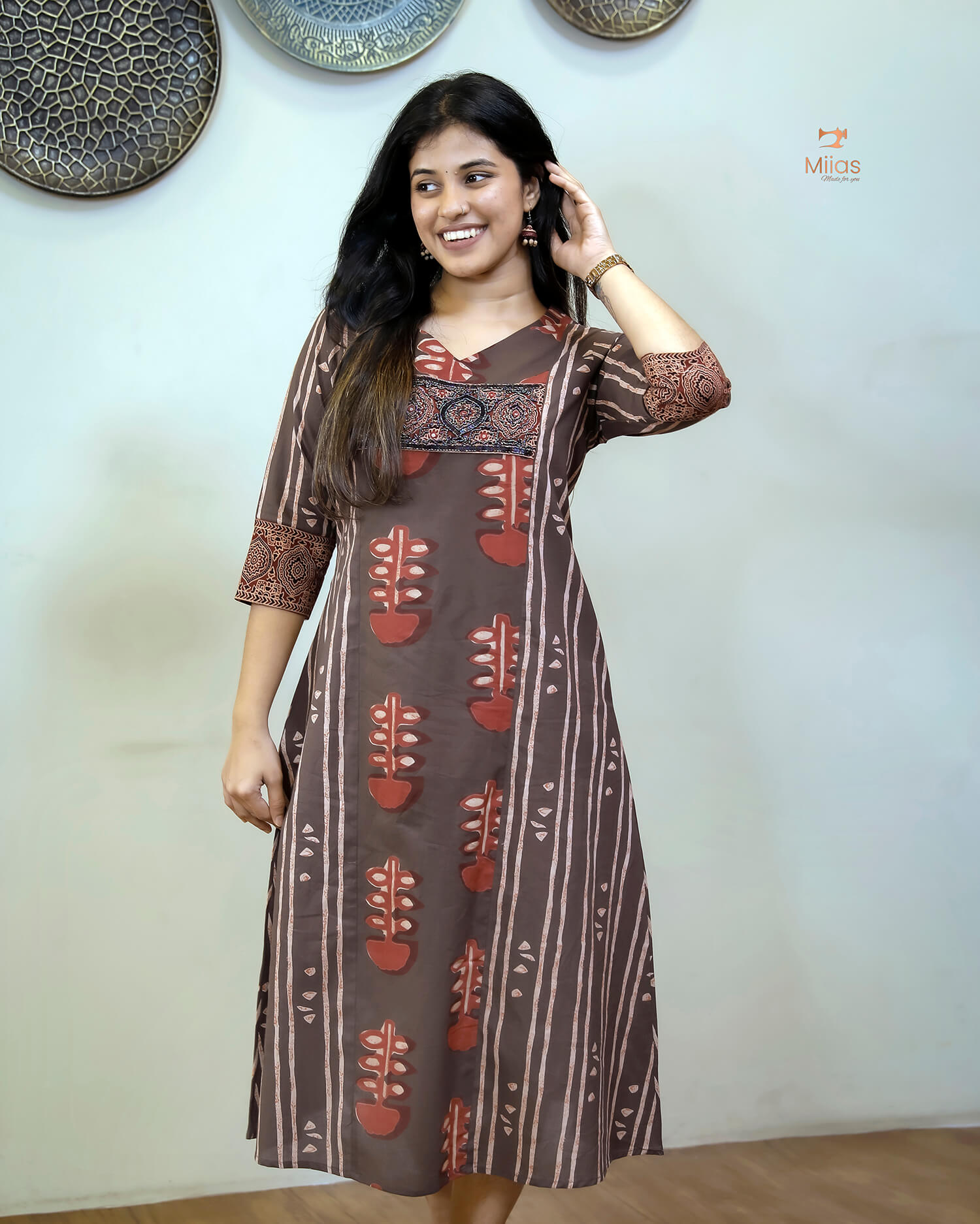 South Cotton Kurti: Beaded, Sequined Yoke & Ajrakh Sleeves-Inverted Print