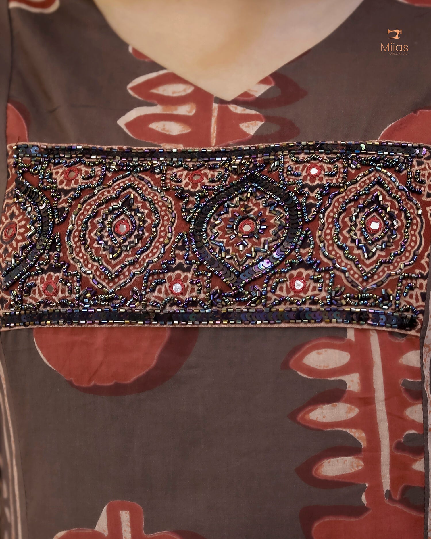 South Cotton Kurti: Beaded, Sequined Yoke & Ajrakh Sleeves-Inverted Print