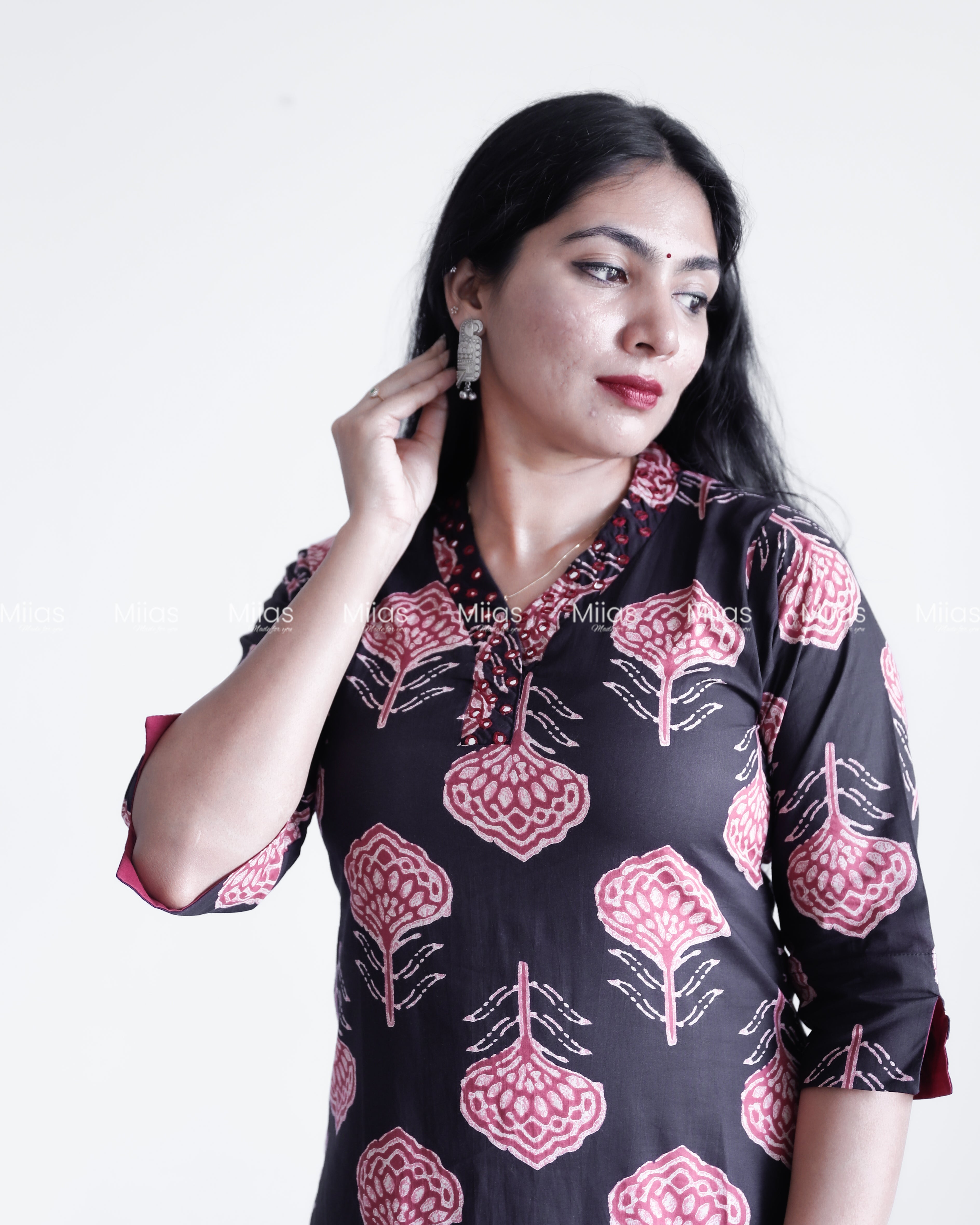 Cotton Co-ord Set | Ajrakh Mirror Top + Slit Sleeves | Black
