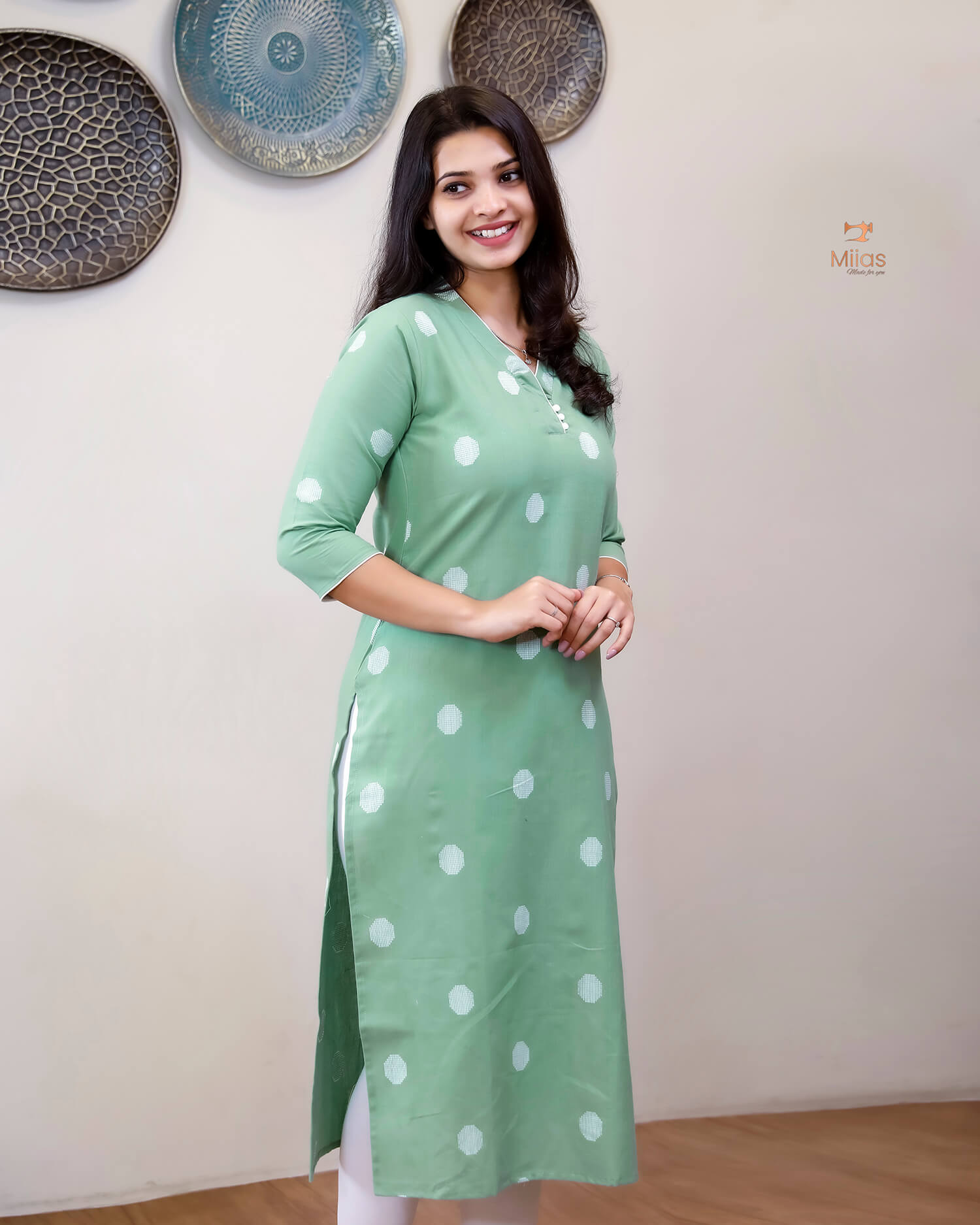 South Flex Cotton | Slitted Kurti | Overlapped Collar | Green