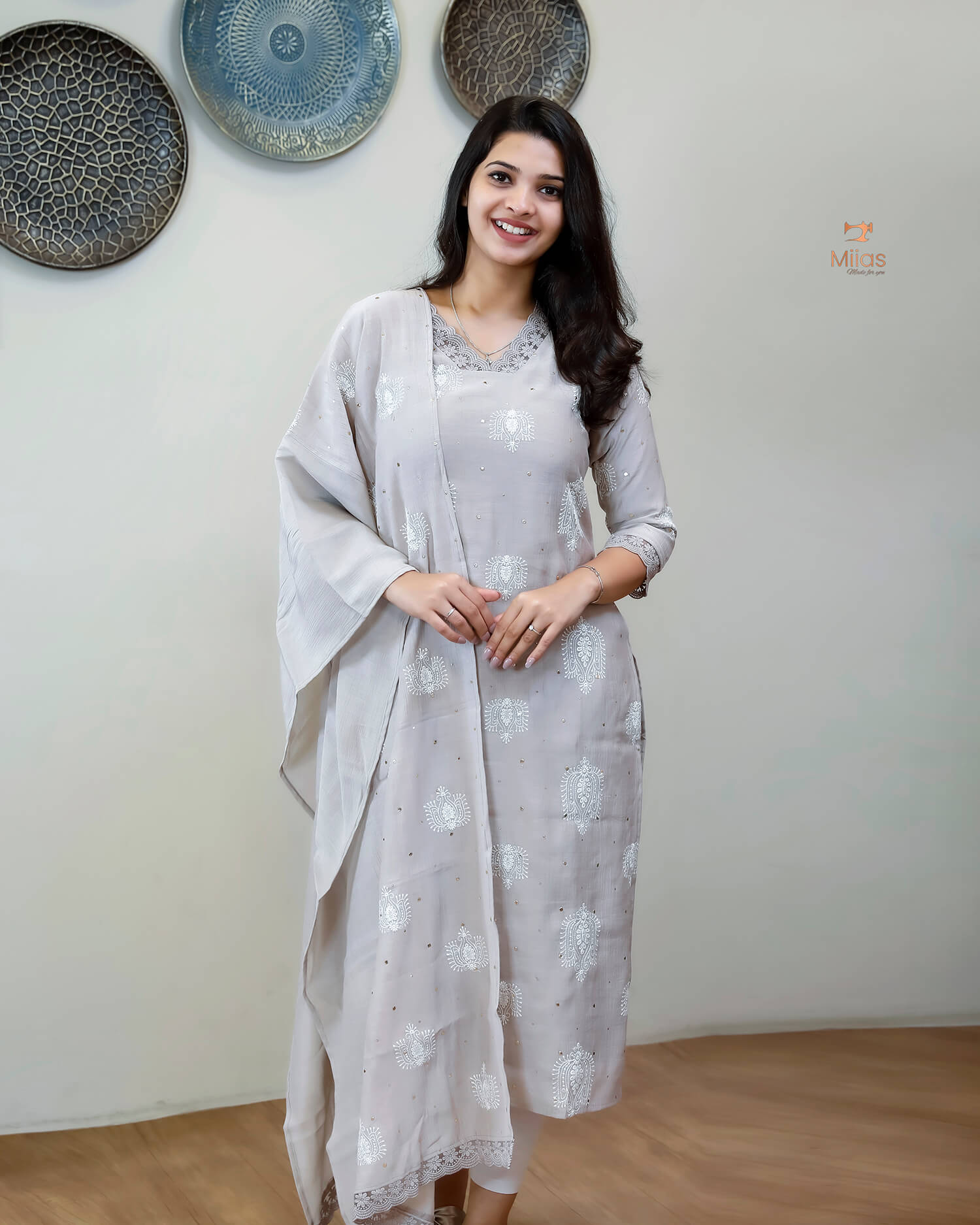 Crushed Dhara Silk | Embroidered Slit Top & Dupatta Set | Pastel Grey