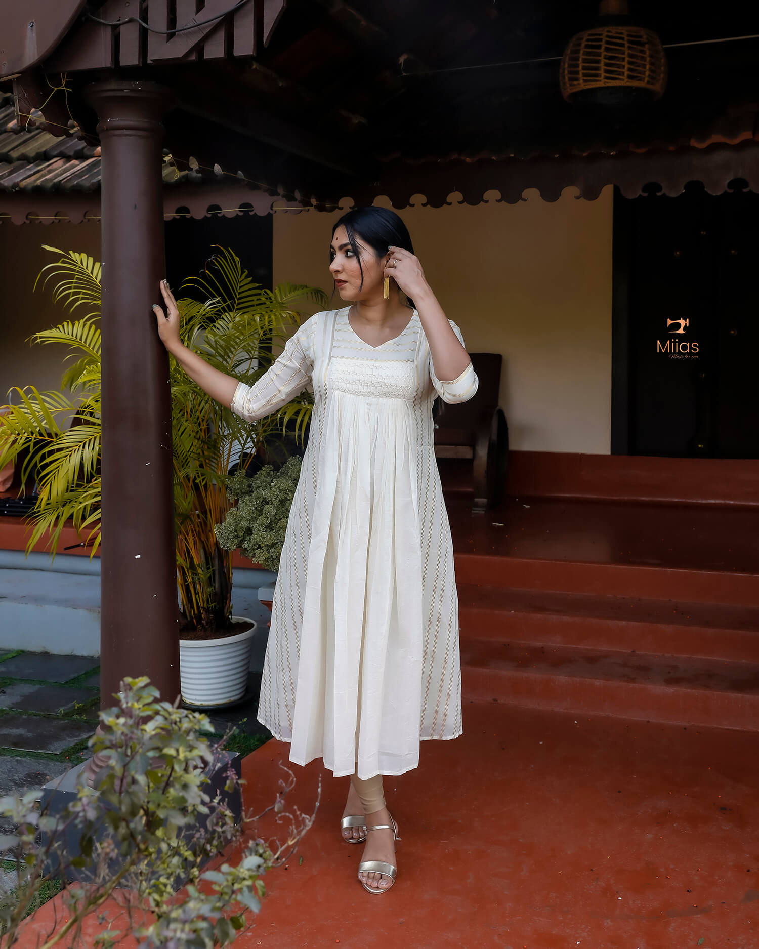 Lurex Kora Cotton Kurthi with Smocking & Pleats