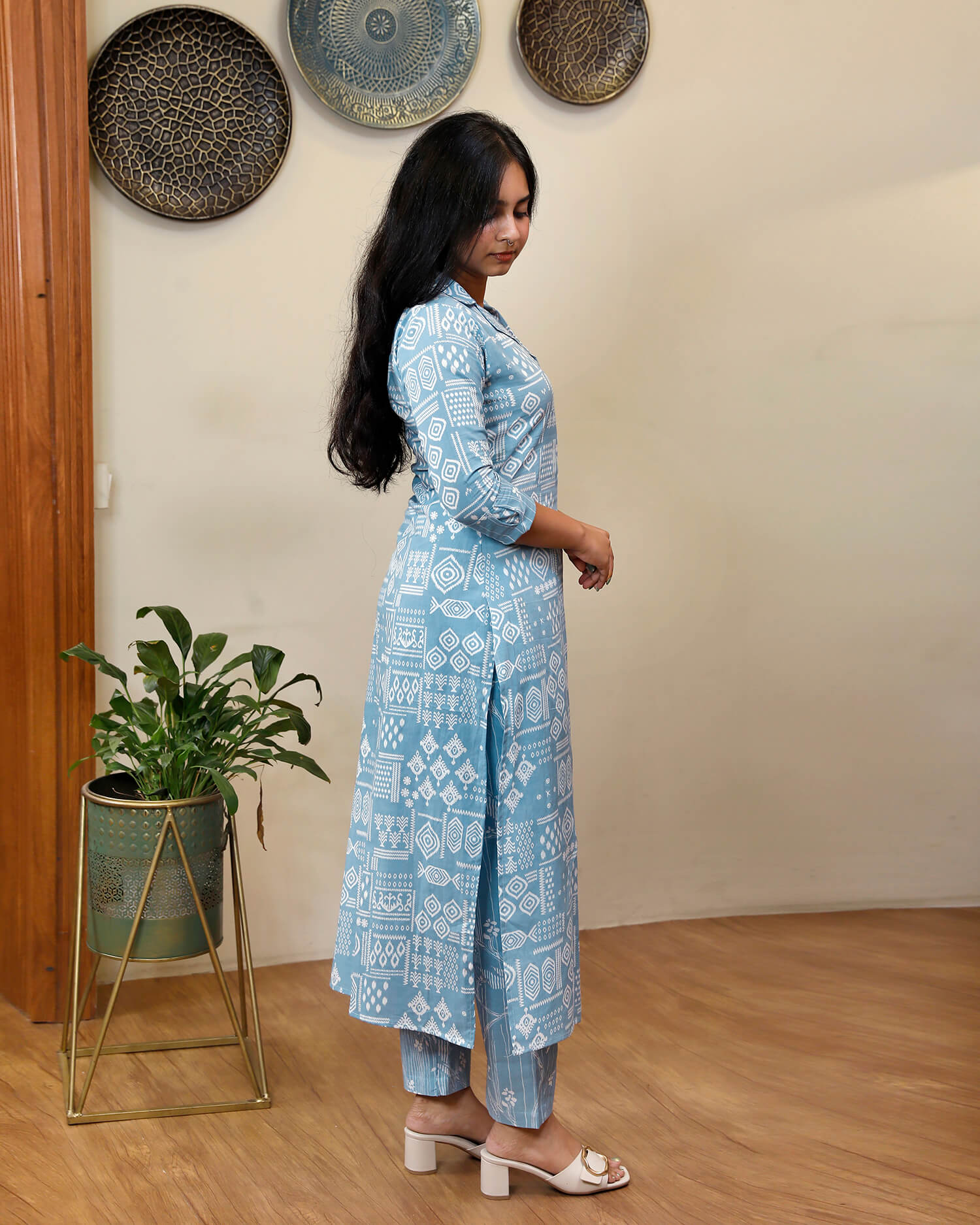 Printed South Cotton Co-ord Set – Stylish Two-Piece with Sequin Detail & Slit Design