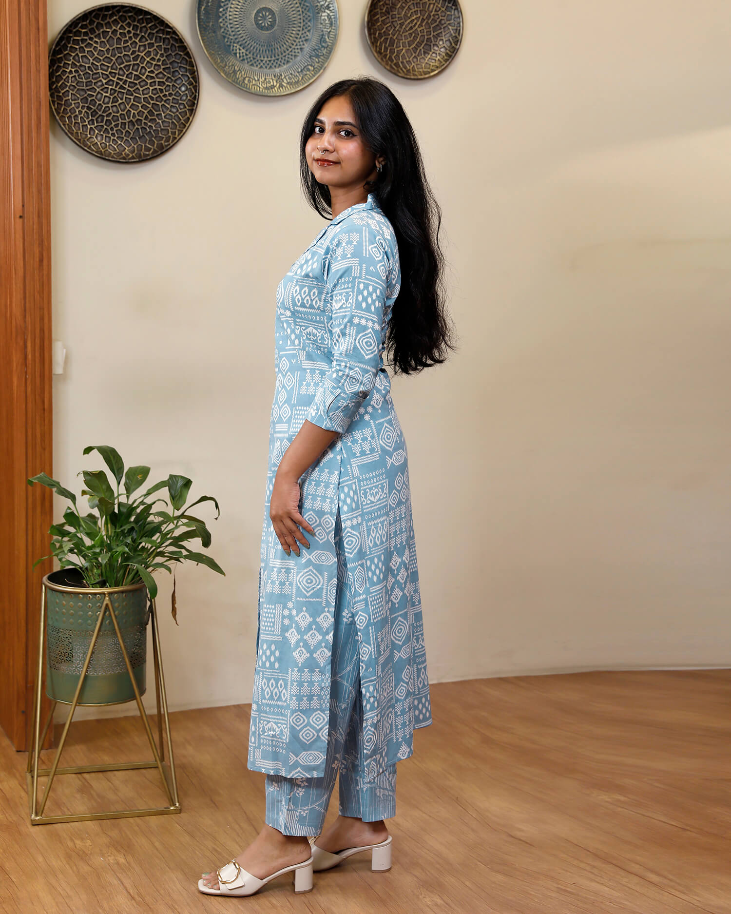 Printed South Cotton Co-ord Set – Stylish Two-Piece with Sequin Detail & Slit Design