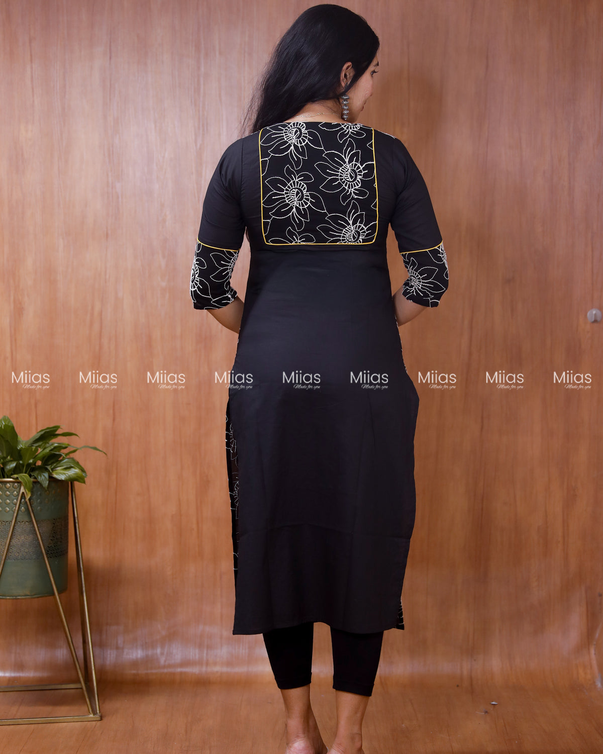 Mul Cotton Slit Kurti | Zardosi Sequin Yoke + Thread Work| Black