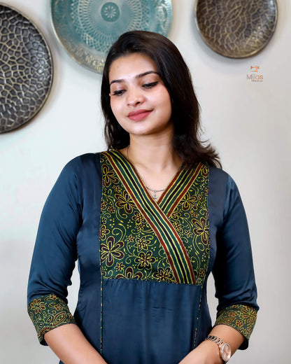 Modal Silk Kurti: Vibrant Contrast Print & Luxurious Drape-Blue.