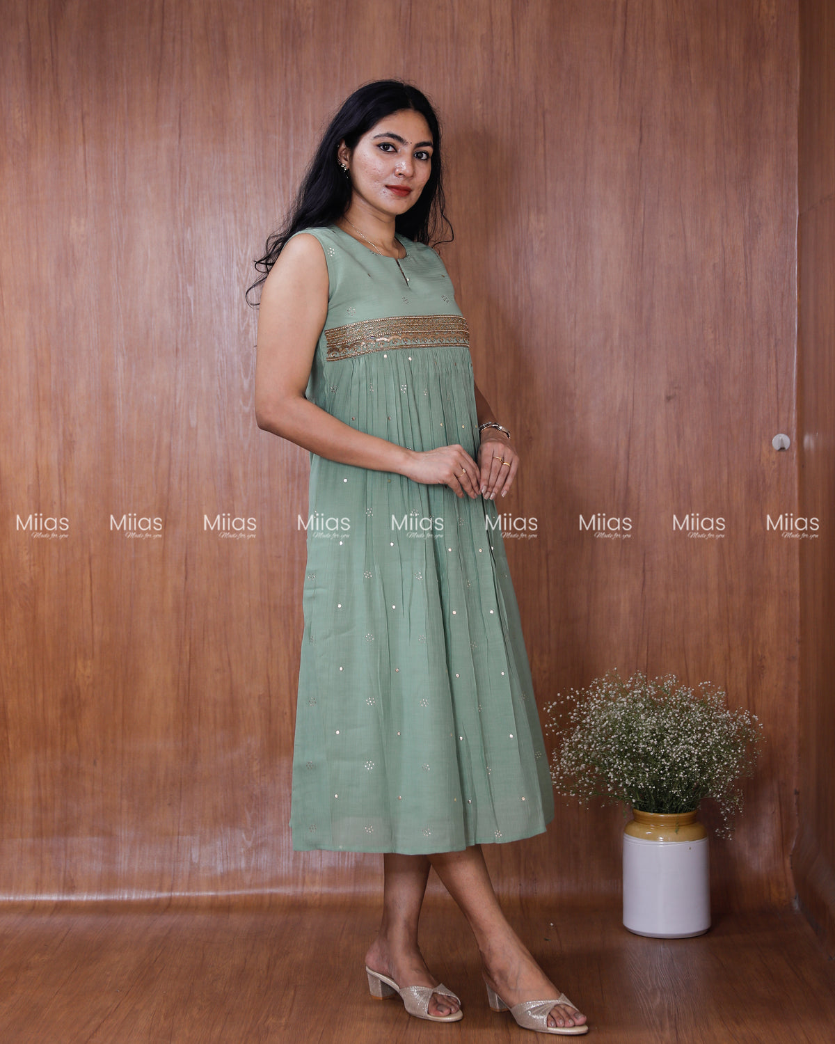 Crushed Dhara Silk Kurti | Mukaish + Beaded Sequin Yoke | Pastel Green