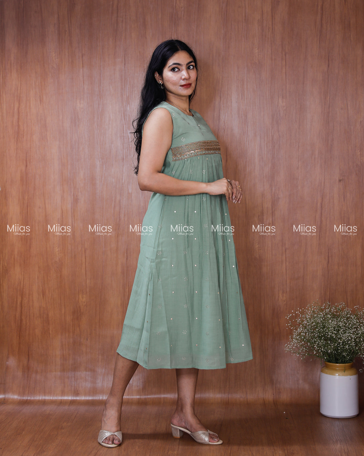 Crushed Dhara Silk Kurti | Mukaish + Beaded Sequin Yoke | Pastel Green