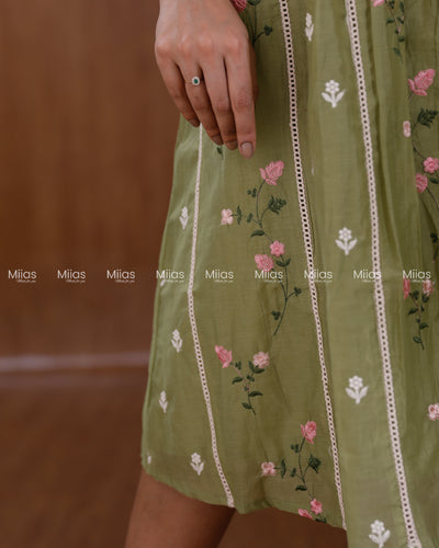 Mul Chanderi Dress Kurti | Embroidered Front + Sleeveless + Lined | Pastel Green