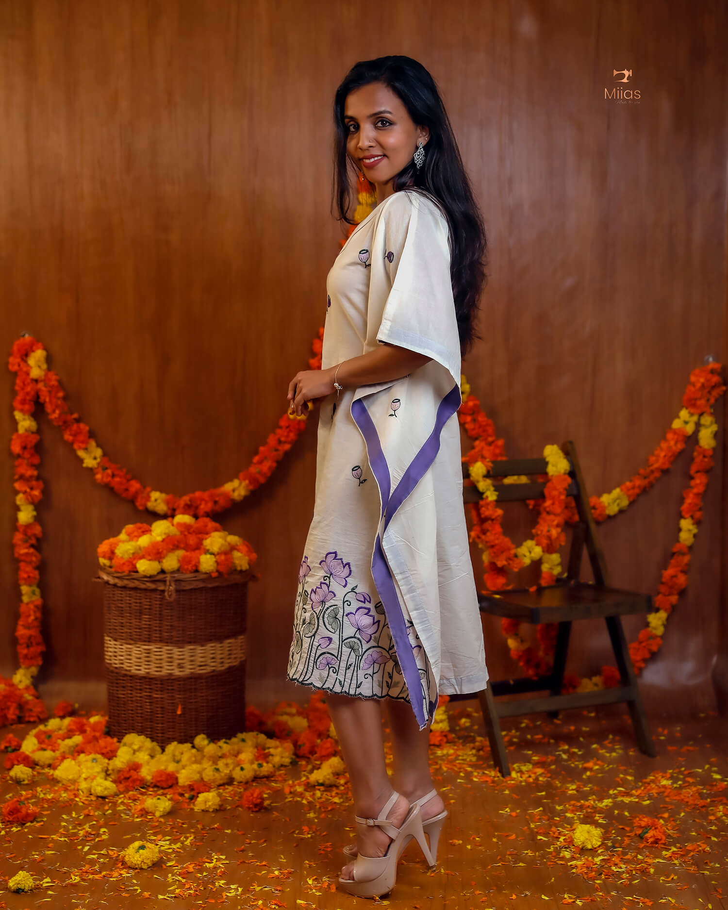 Embroidered Cotton Kaftan Dress – Relaxed V-Neck Resort Wear