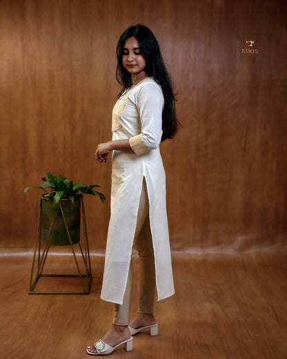Kerala Cotton Kurti with Banarasi Yoke & Leaf Neck Design