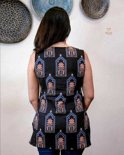Cotton Ajrakh Sleeveless Top: Vibrant Print & Breathable-Black