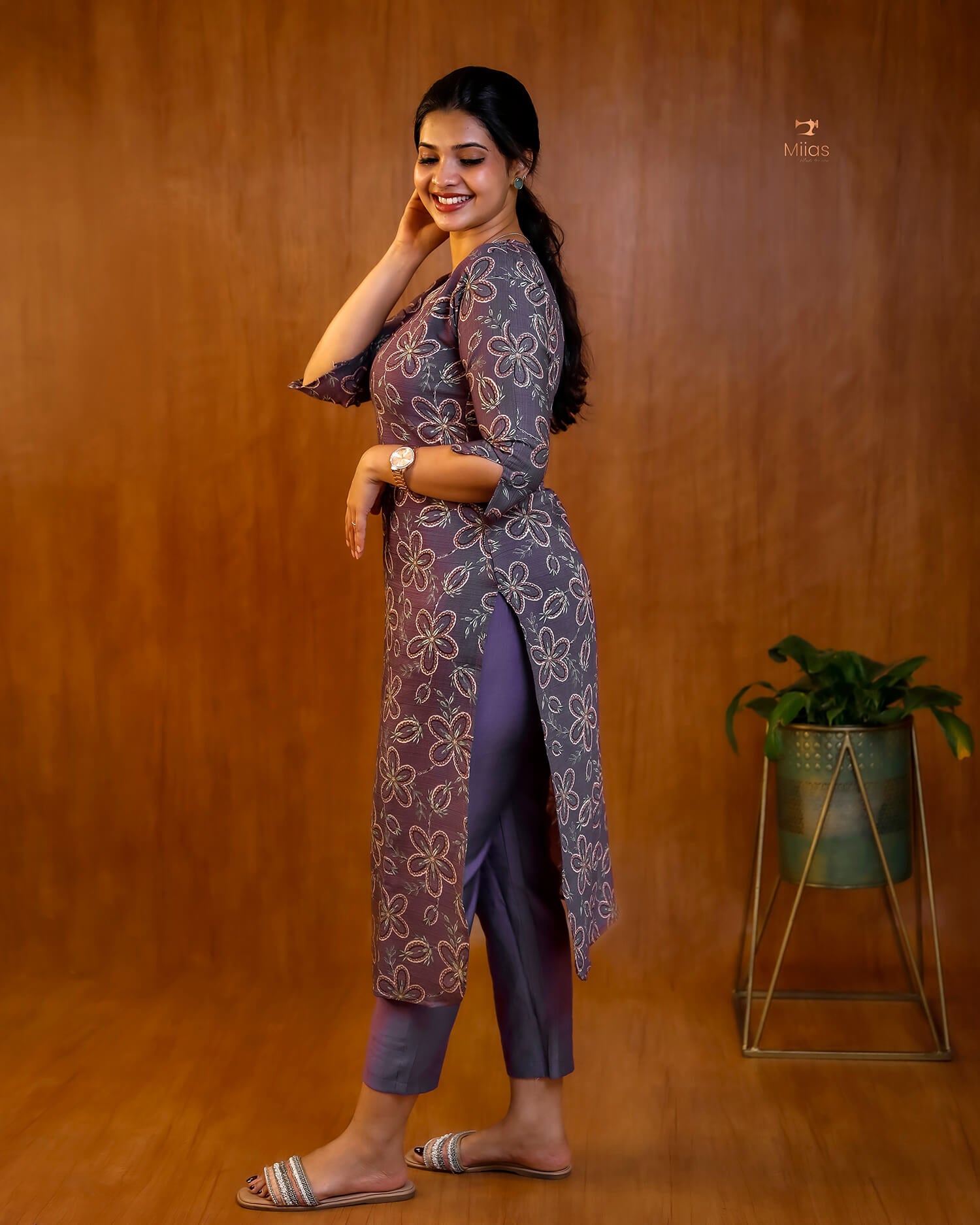 Trendy Vatican Co-ord Set | Leaf Neck & Pocket