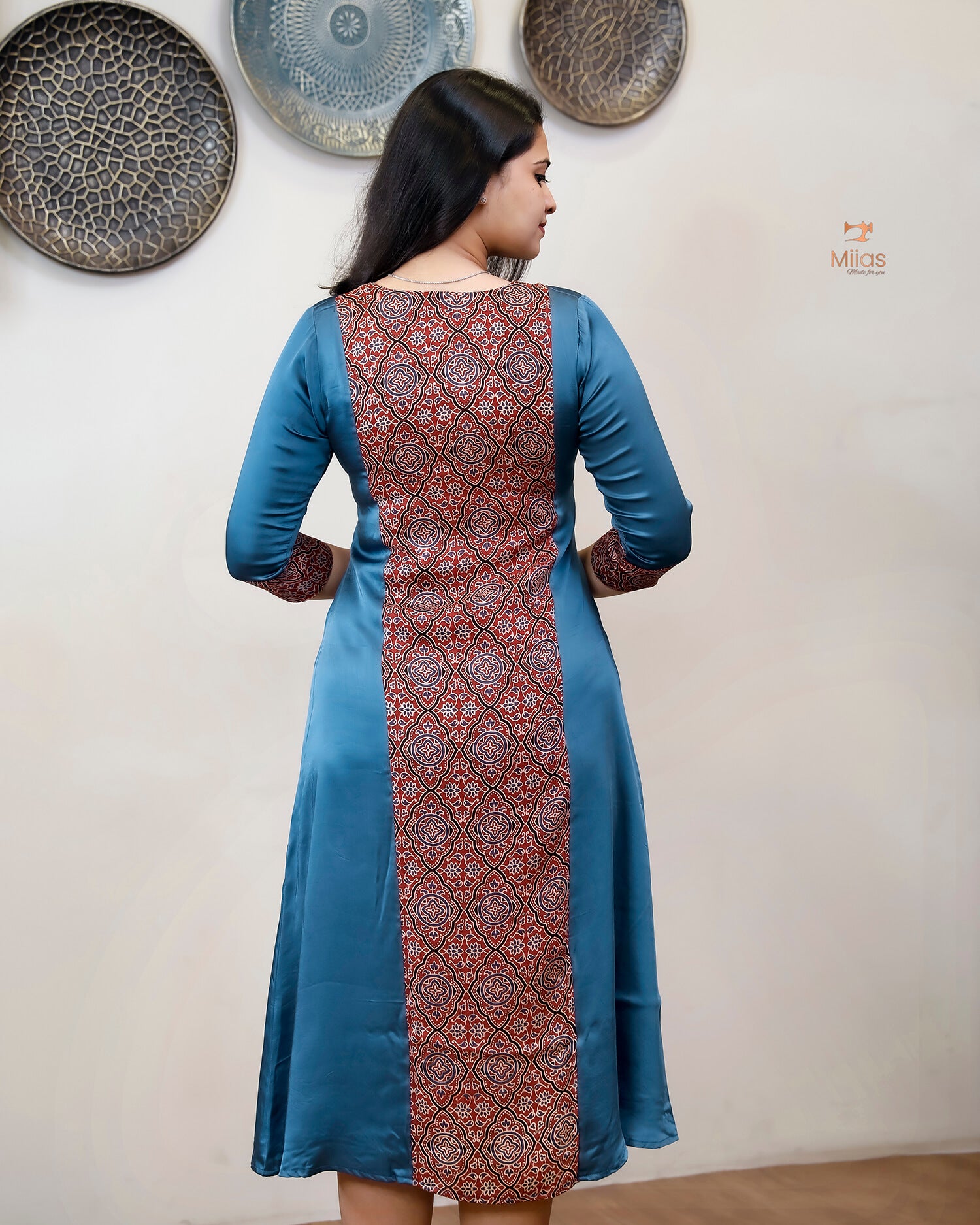 Modal Silk 3 Panel Kurti w/ Beaded Handwork Neck-Blue