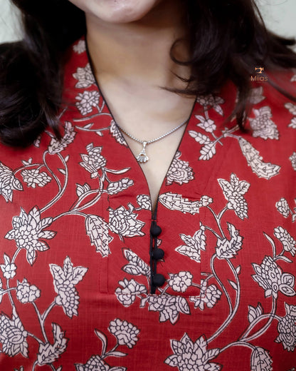 South Cotton Top: High-Neck Sleeveless Top w/ Potli Buttons-Red