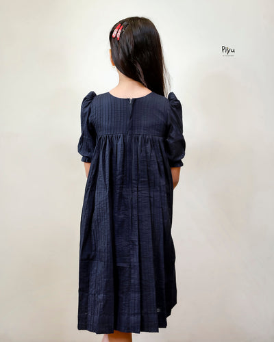 Pintuck Peter Pan Dress - Navy & Red Smocked