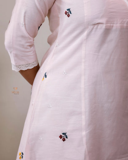 Chanderi Silk Kurti: Women's Embroidered Pastel V-Neck Lace-Pastel Peach.