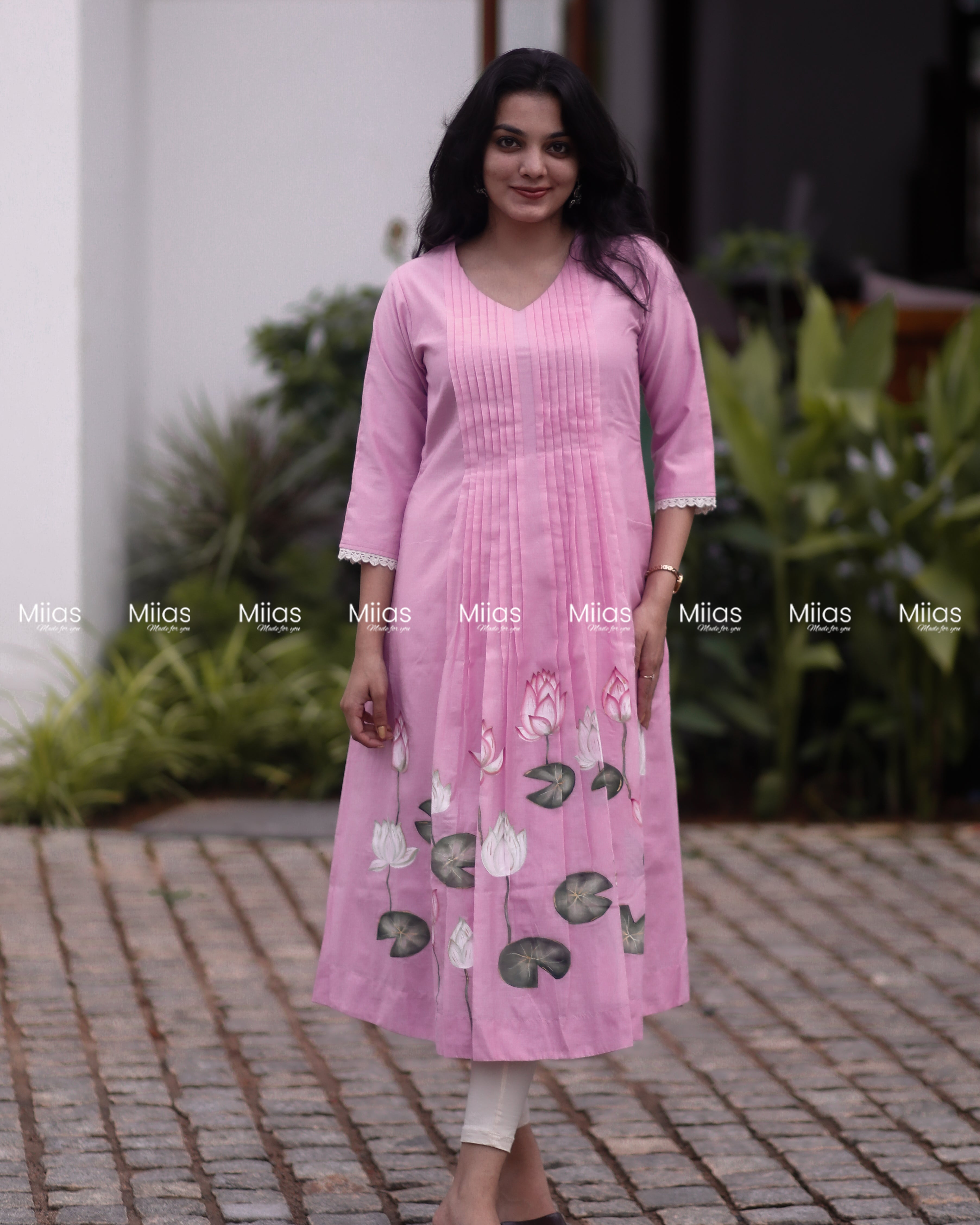 Mul Chanderi A-Line Kurti | Hand-Painted Lotus + Dupatta | Pink