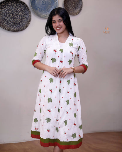 Mul Cotton Kurti: Festive 3-Panel Embroidered
