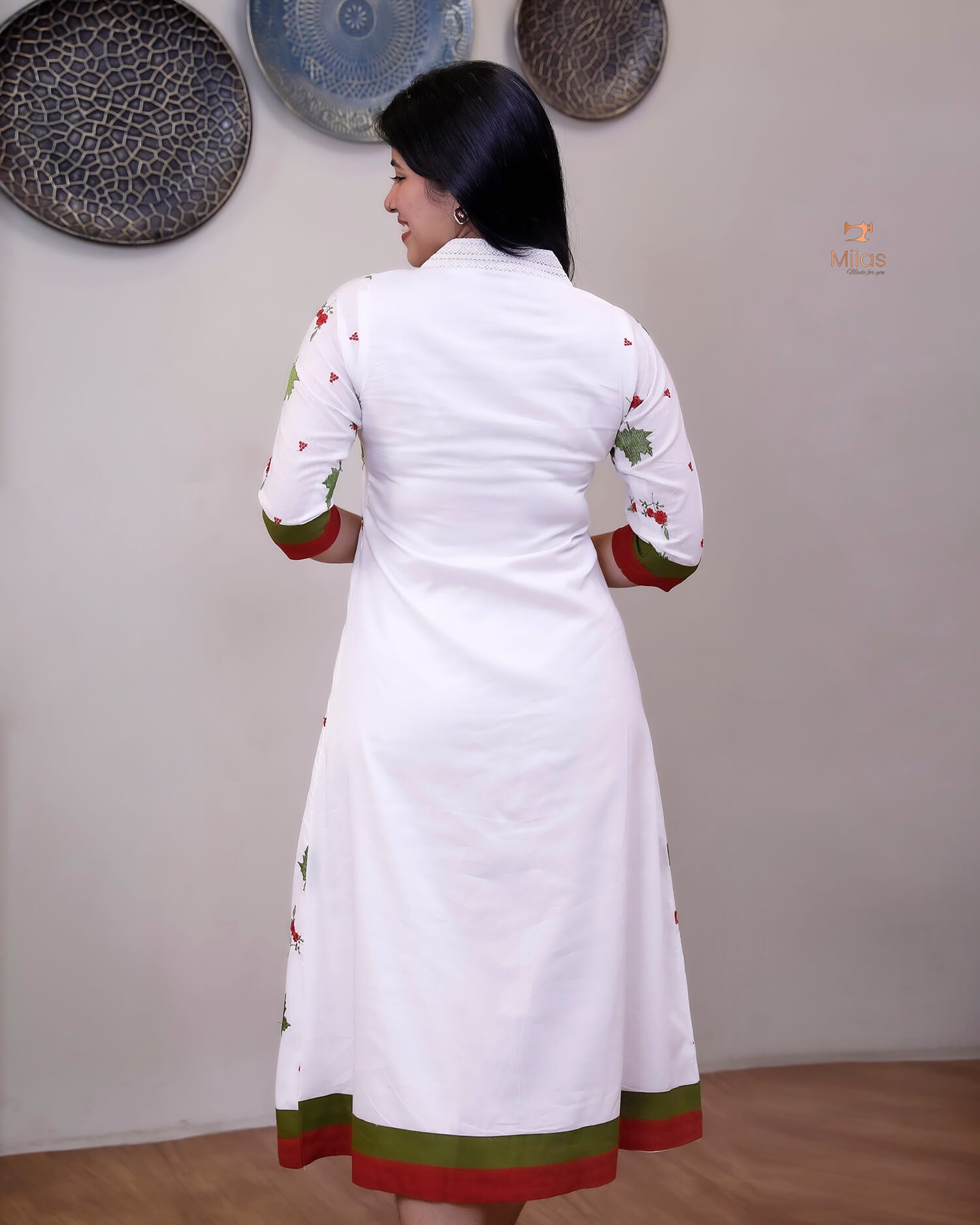 Mul Cotton Kurti: Festive 3-Panel Embroidered