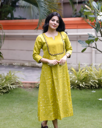 Mul Cotton Bandhani Kurti | Embroidered Yoke + Piping | Yellow