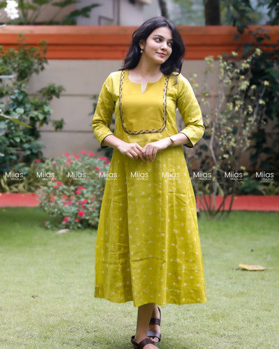 Mul Cotton Bandhani Kurti | Embroidered Yoke + Piping | Yellow