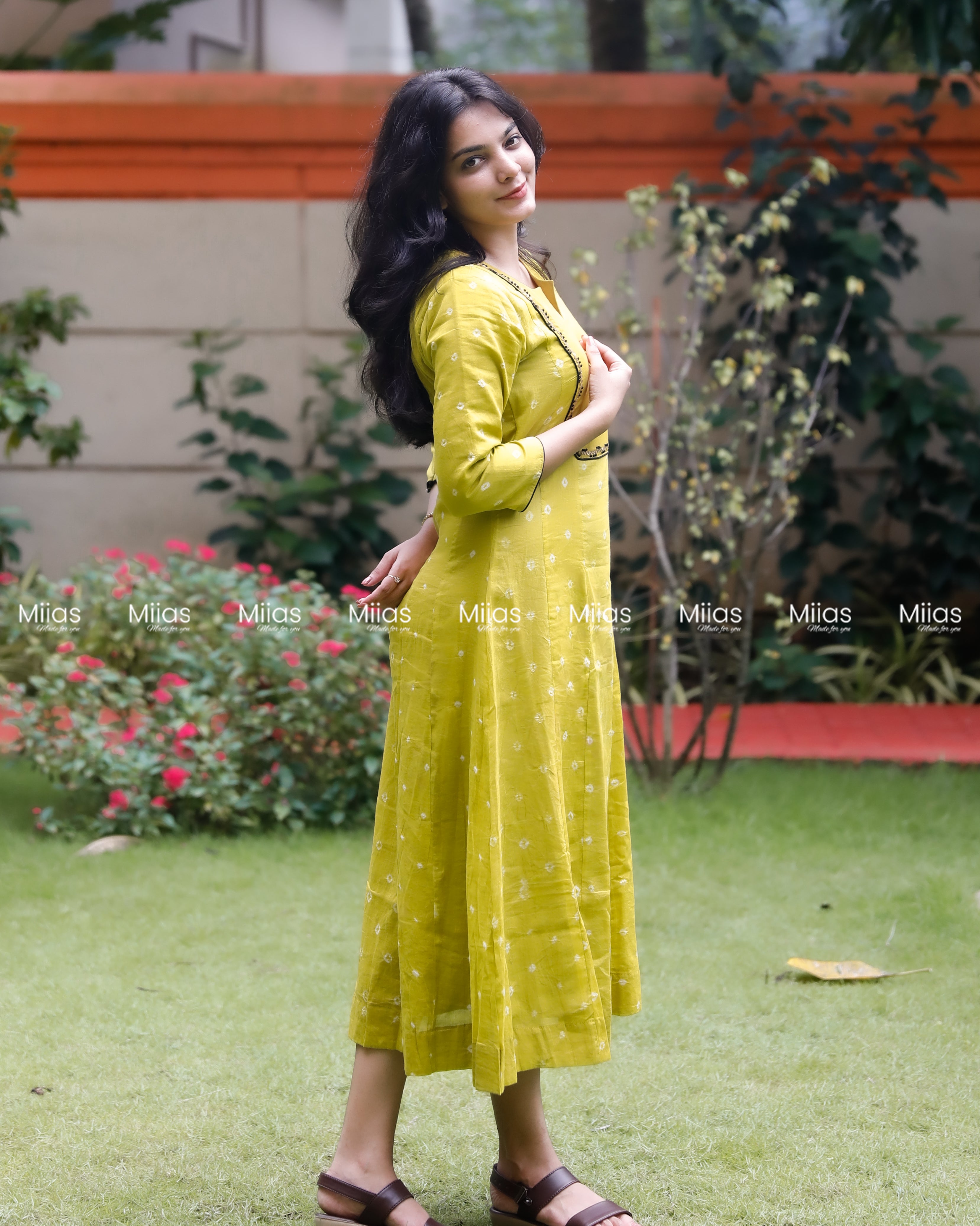 Mul Cotton Bandhani Kurti | Embroidered Yoke + Piping | Yellow