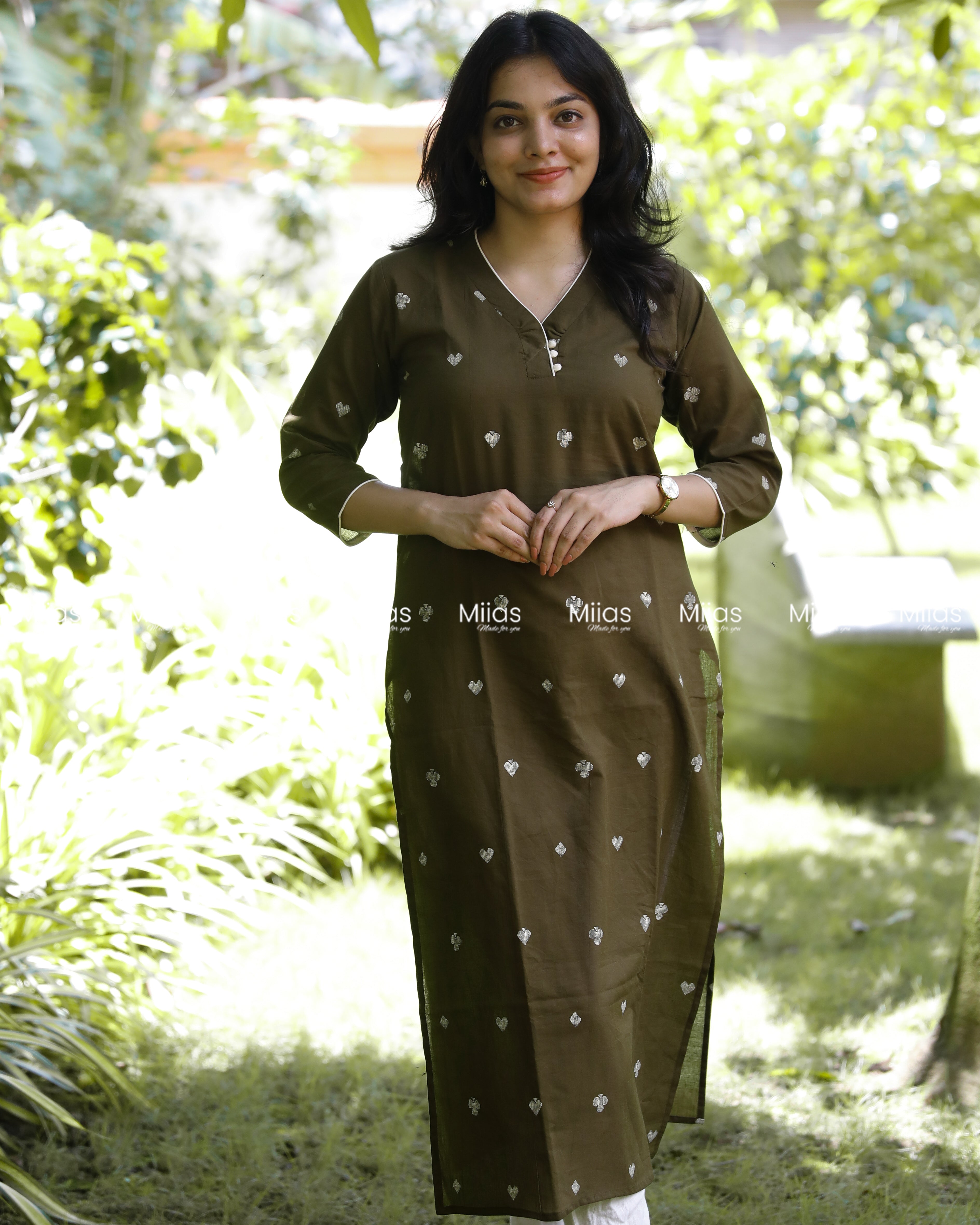 Vintage Cotton Slit Kurti | High Neck + Potli Button Detail | Dark Olive Green