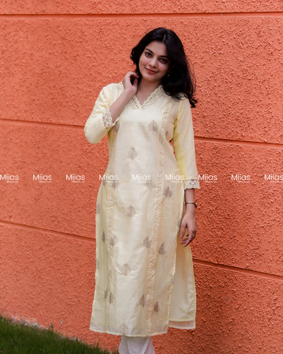 Mul Chanderi Slit Kurti | Zari 3-Panel + Lace Detail | Lemon Yellow