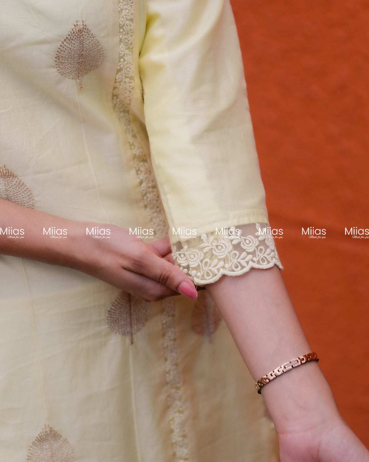 Mul Chanderi Slit Kurti | Zari 3-Panel + Lace Detail | Lemon Yellow
