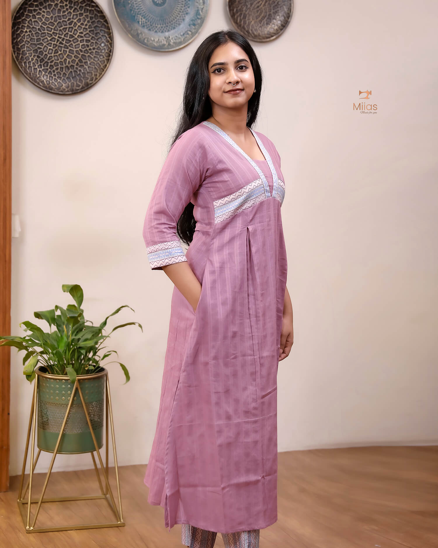 Cotton Co-ord Set: V-Neck Kurti & Printed Bottom