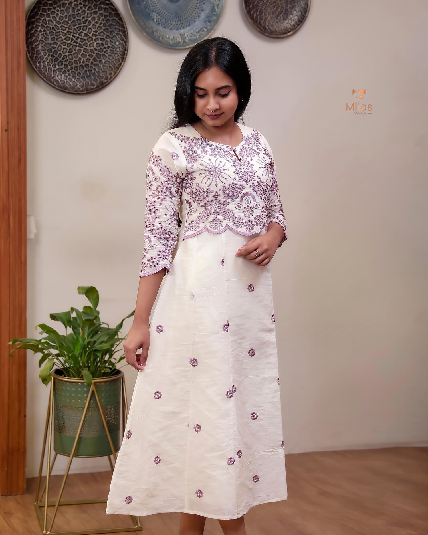 Kora Cotton Kurti: Intricate Embroidered Panel Design