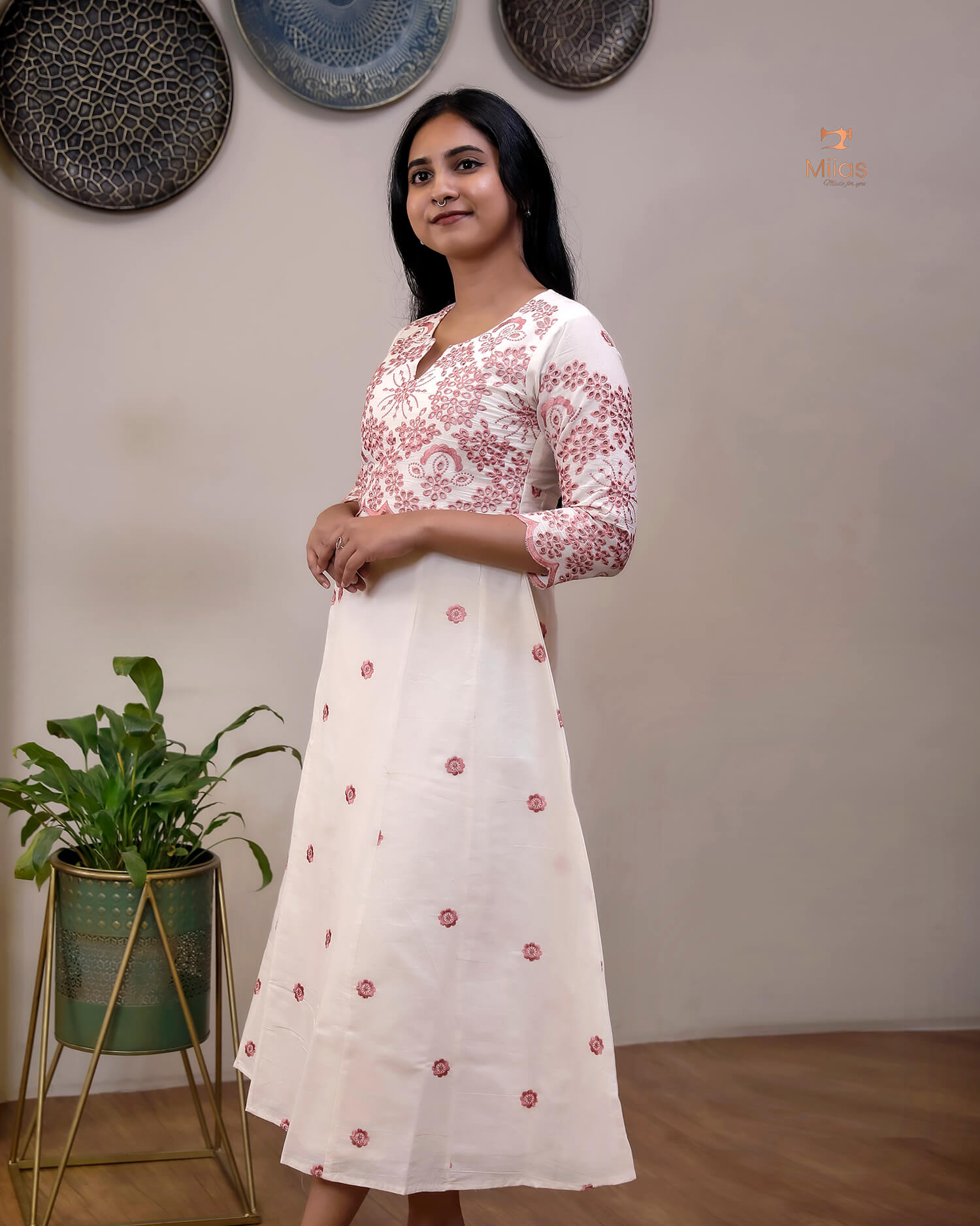 Kora Cotton Kurti: Intricate Embroidered Panel Design
