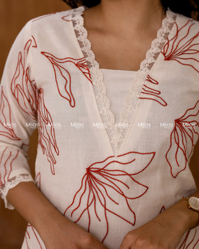 Kora Cotton Slit Kurti | Threadwork + Lining | Off White with Red