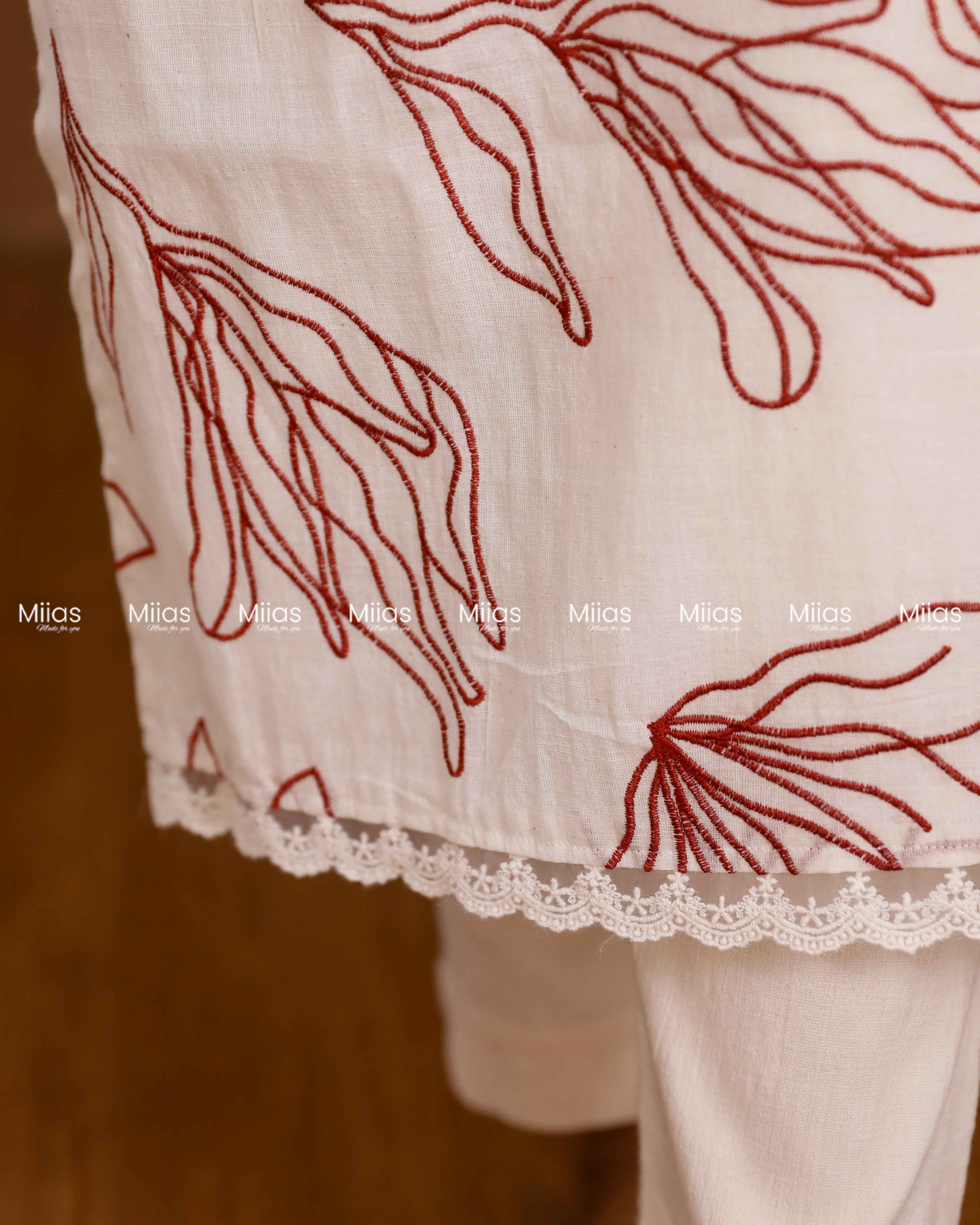 Kora Cotton Slit Kurti | Threadwork + Lining | Off White with Red