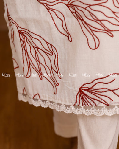 Kora Cotton Slit Kurti | Threadwork + Lining | Off White with Red