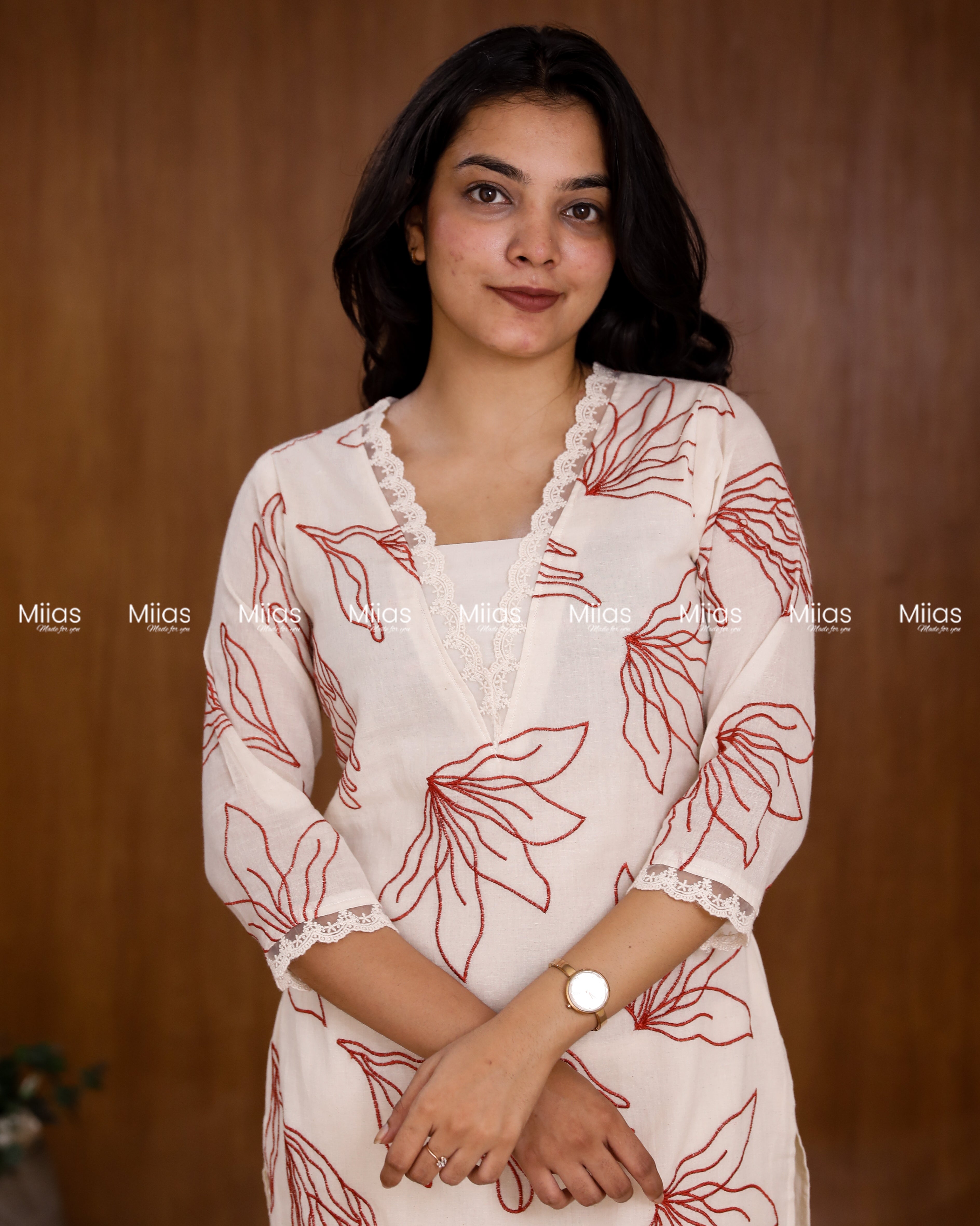 Kora Cotton Slit Kurti | Threadwork + Lining | Off White with Red