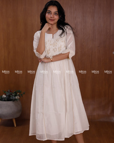Mul Chanderi 3-Panel Dress Kurti | Zari Cutwork + Pleats | Ivory