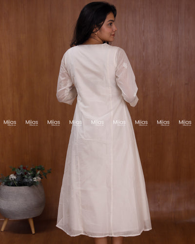 Mul Chanderi 3-Panel Dress Kurti | Zari Cutwork + Pleats | Ivory