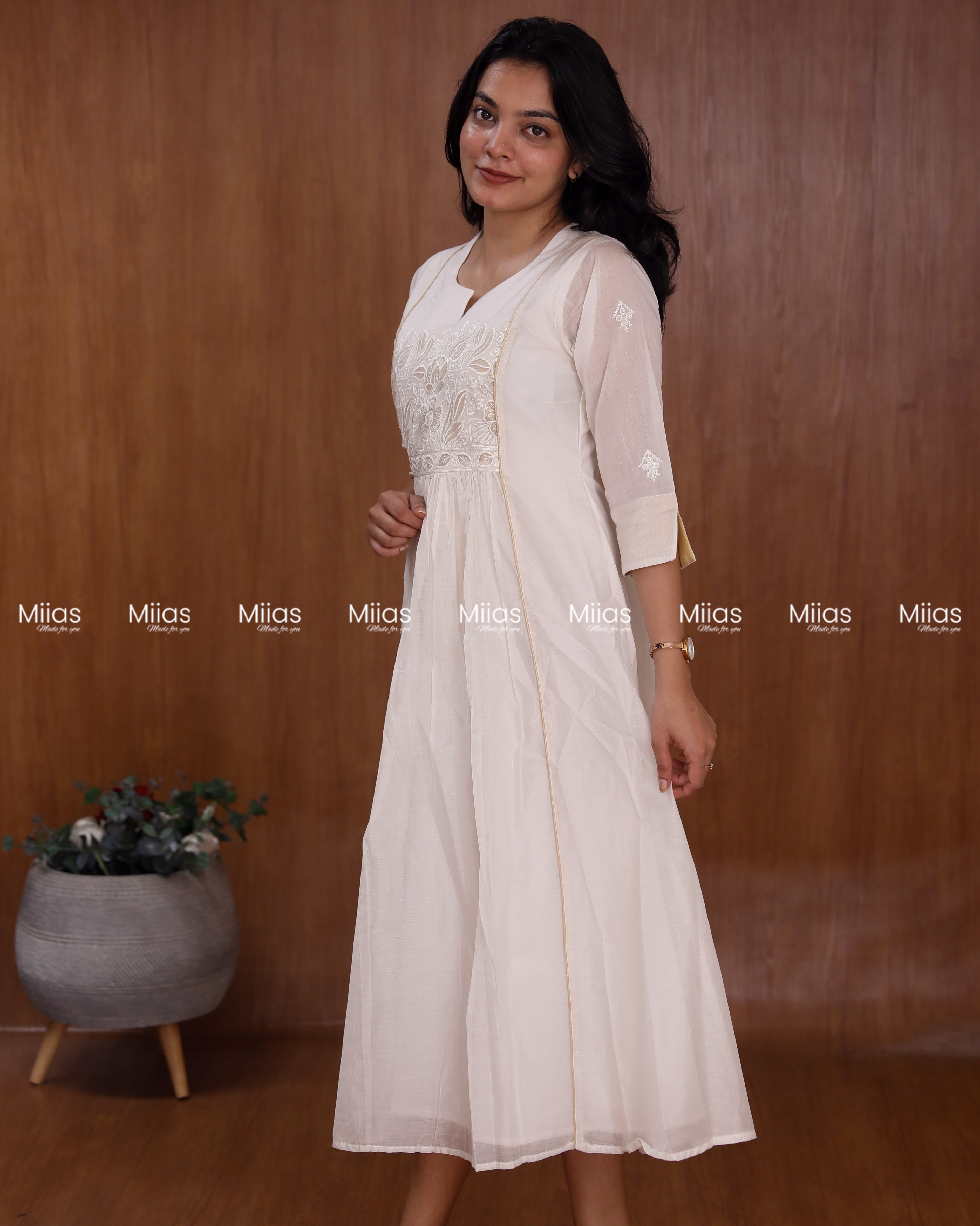 Mul Chanderi 3-Panel Dress Kurti | Zari Cutwork + Pleats | Ivory