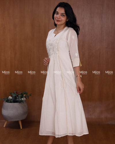 Mul Chanderi 3-Panel Dress Kurti | Zari Cutwork + Pleats | Ivory