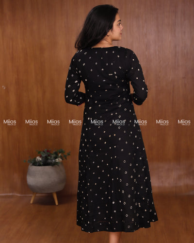Mul Cotton Bandhani Kurti | Embroidered Yoke + Piping | Black