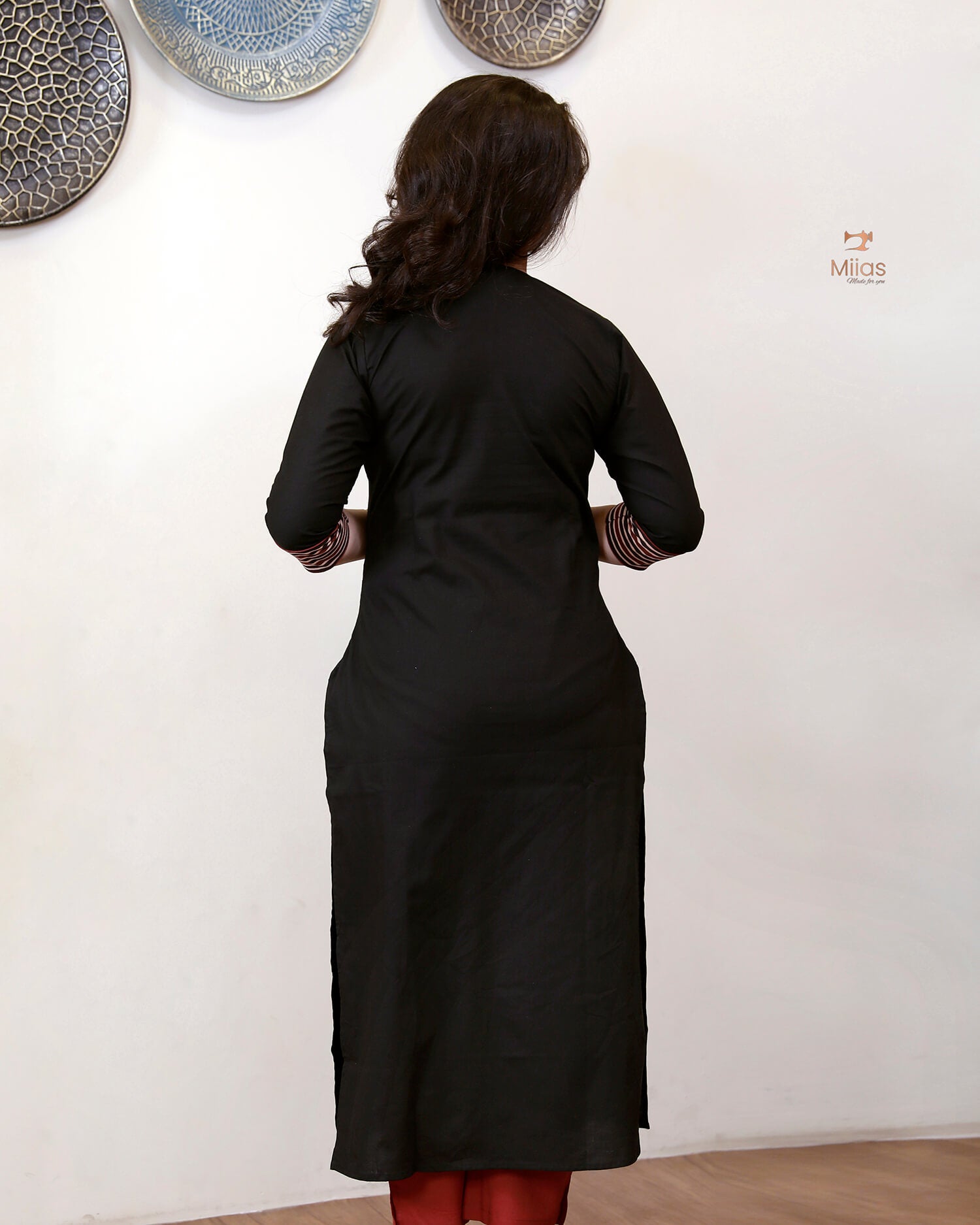 Jam Cotton Kurti | Sparkling Beaded Neckline & Slit