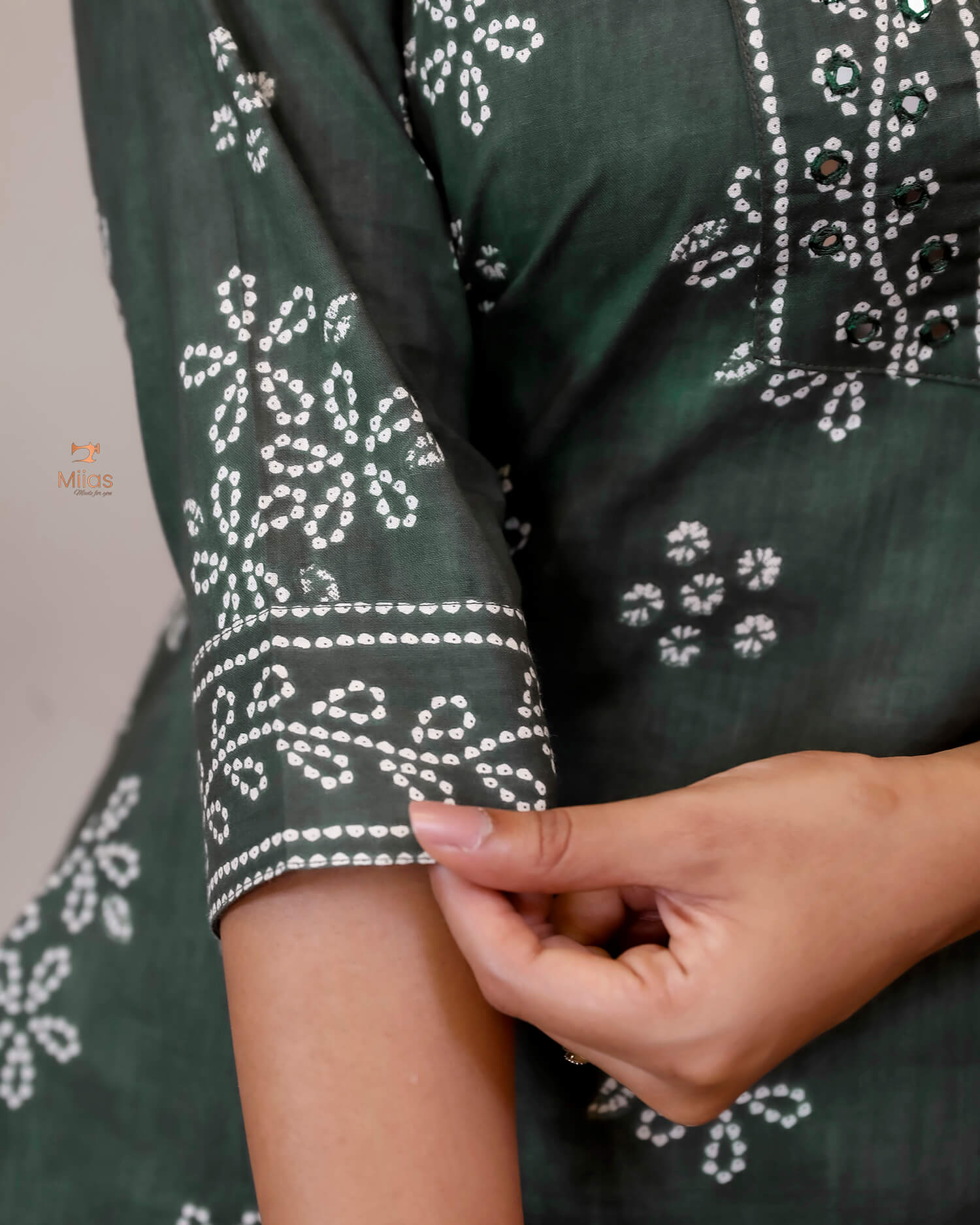 South Cotton Co-ord Set with Mirror Work and Kota check dupatta-Forest Green.